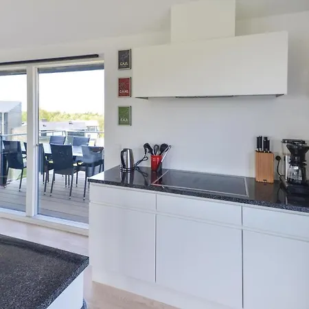 בית נופש Three-bedroom Holiday In