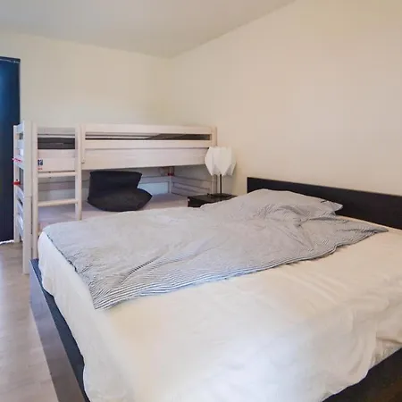 Three-bedroom Holiday In