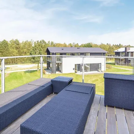 בית נופש Three-bedroom Holiday In *
